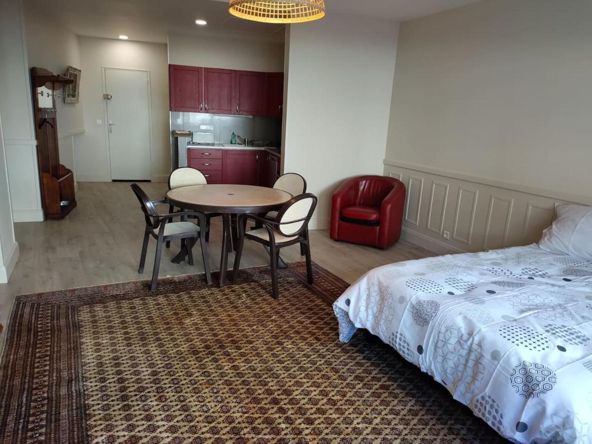 Tres Grand Studio Au Pied Du Plateau D'Angouleme. Esterno foto